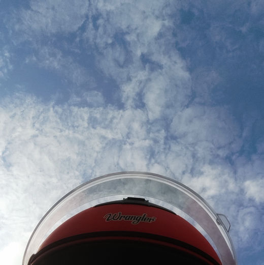 tuck in the rush hour traffic, I had taken out my phone to check the traffic in Google Maps. It had been raining in the morning and suddenly I found myself in the sunshine amidst the smell of overheated brakes and the honking of horns.